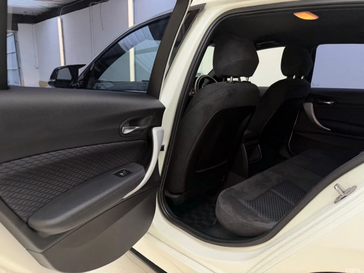 BMW 1-Series Hatchback, Diesel, 2017, White