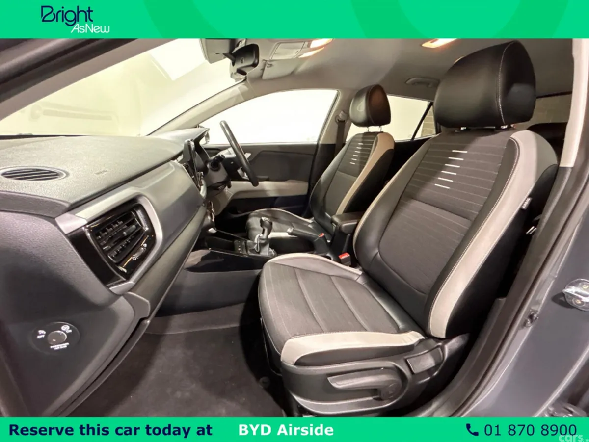 Kia Stonic SUV, Petrol Hybrid, 2022, Grey
