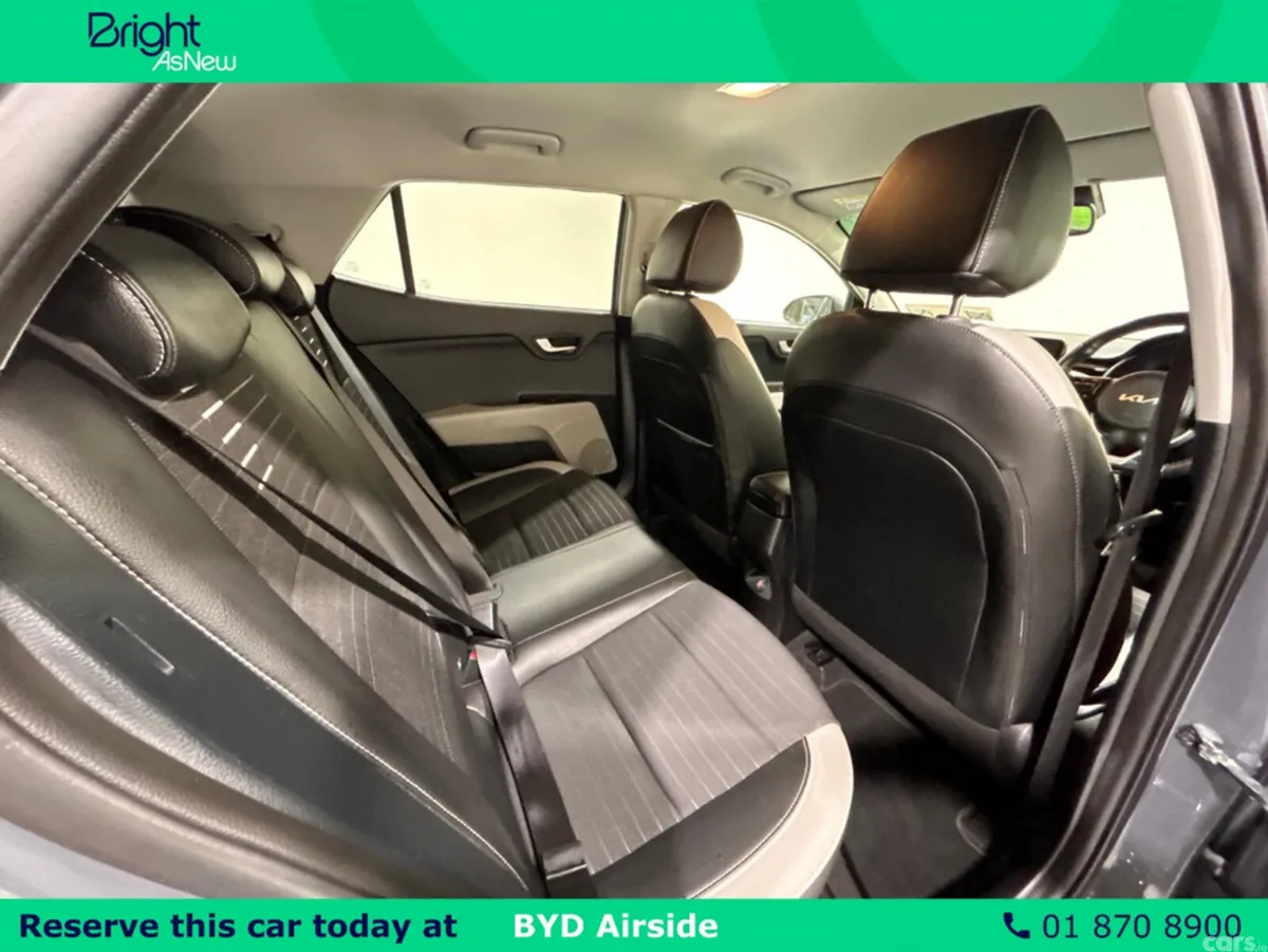 Kia Stonic SUV, Petrol Hybrid, 2022, Grey