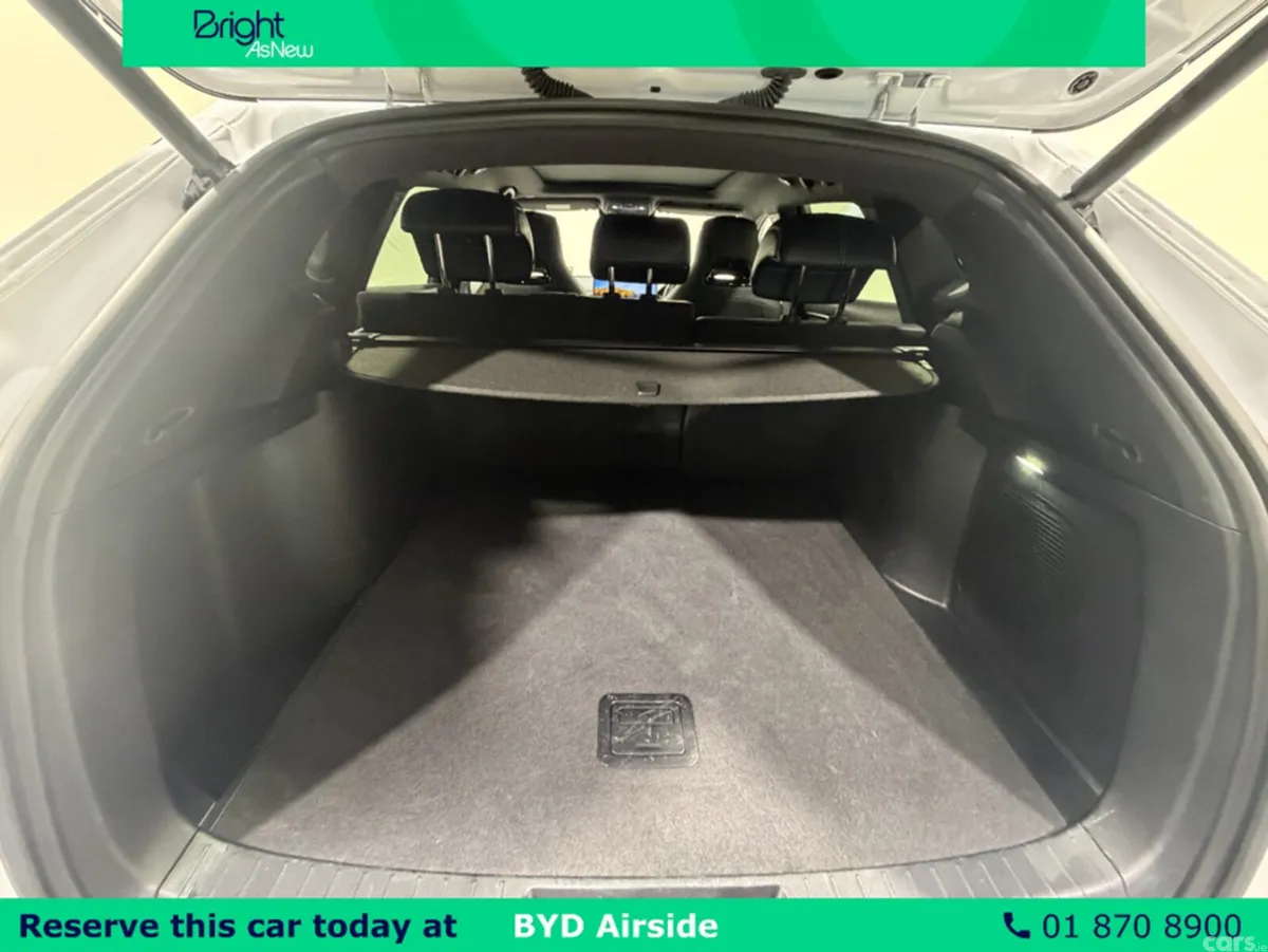 BYD SEAL Hatchback, Petrol Plug-in Hybrid, 2025, White
