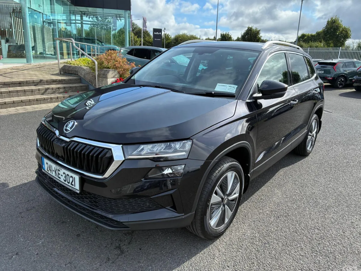 Skoda Karoq SUV, Petrol, 2024, Black