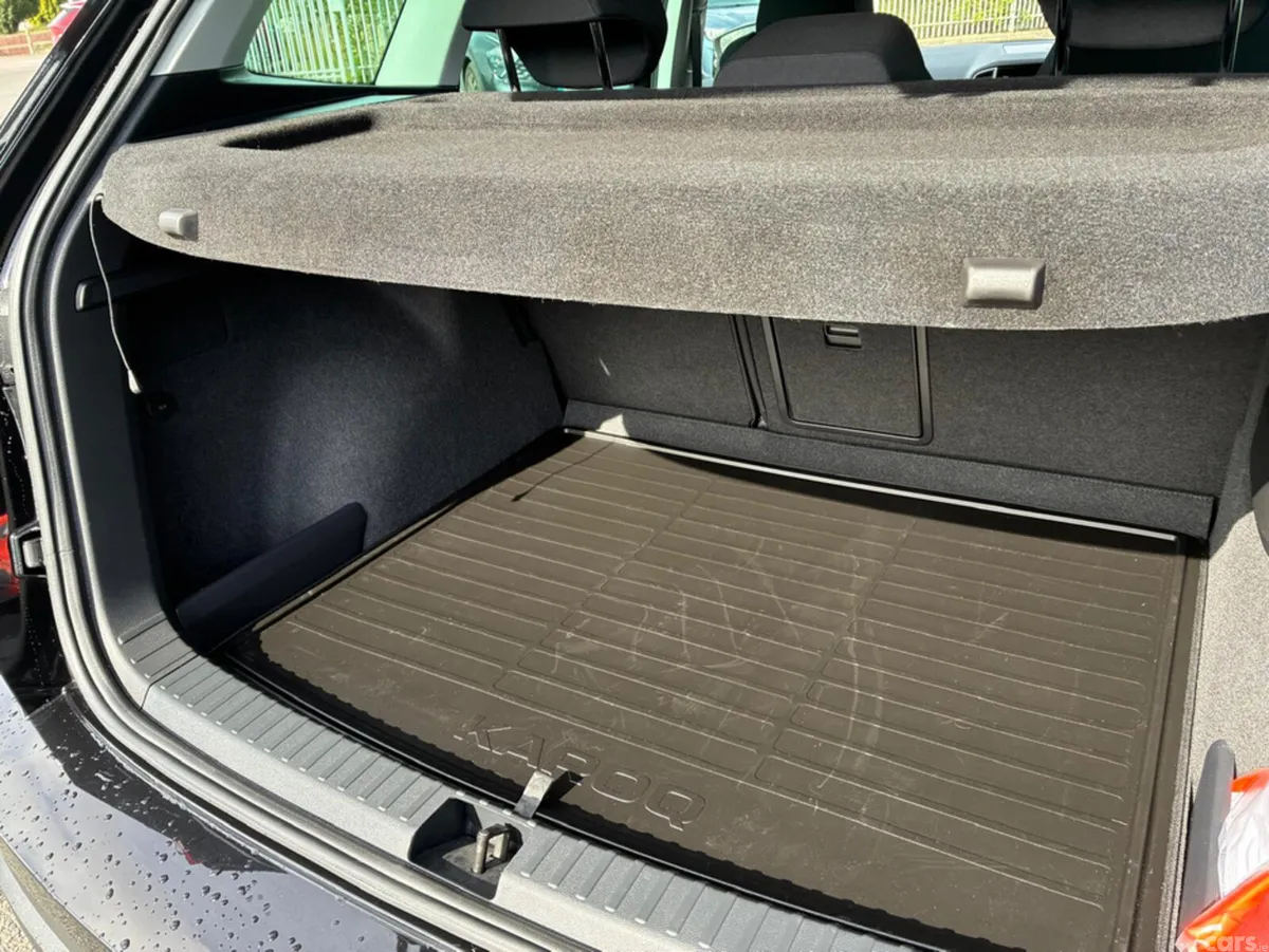 Skoda Karoq SUV, Petrol, 2024, Black