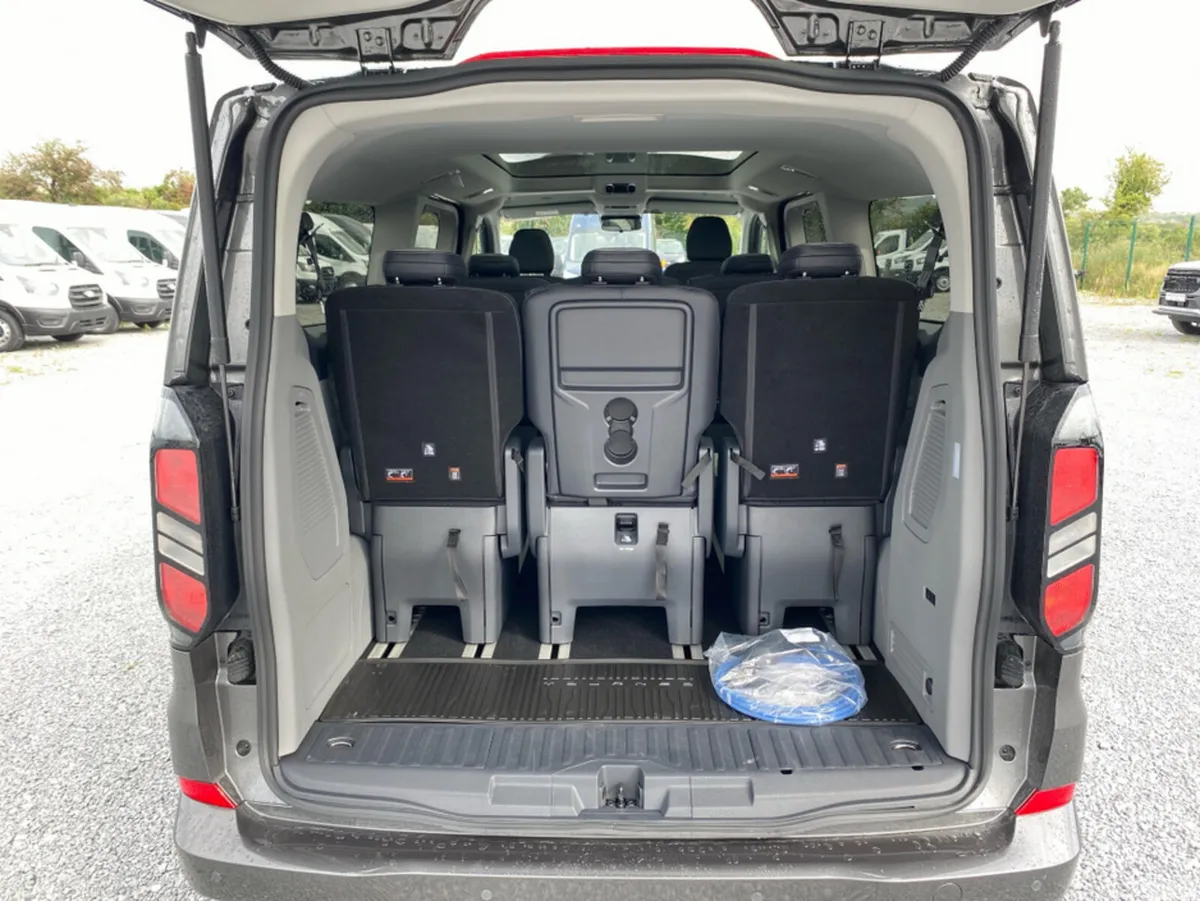 Ford Tourneo Custom Van, Petrol Plug-in Hybrid, 2026, Grey