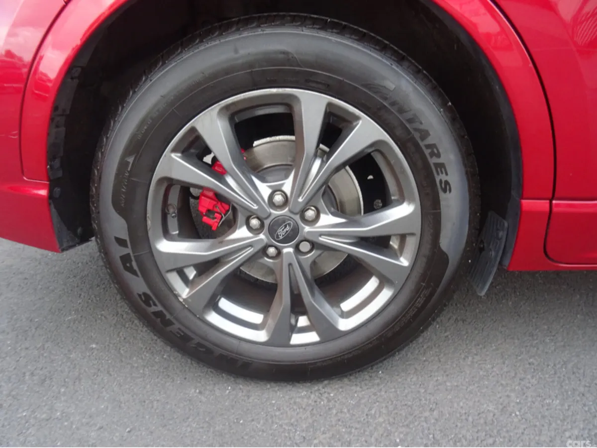 Ford Kuga MPV, Diesel, 2021, Red