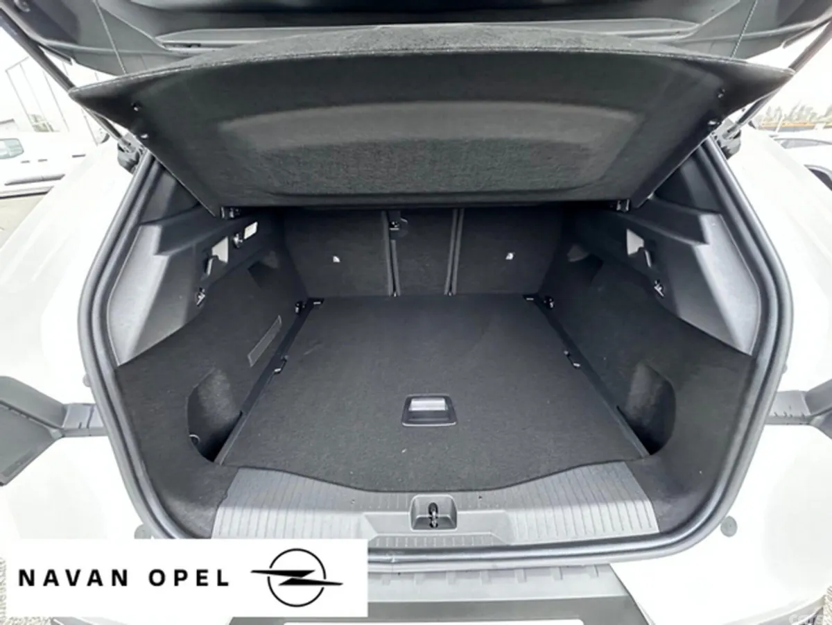 Opel Grandland SUV, Petrol Hybrid, 2027, White
