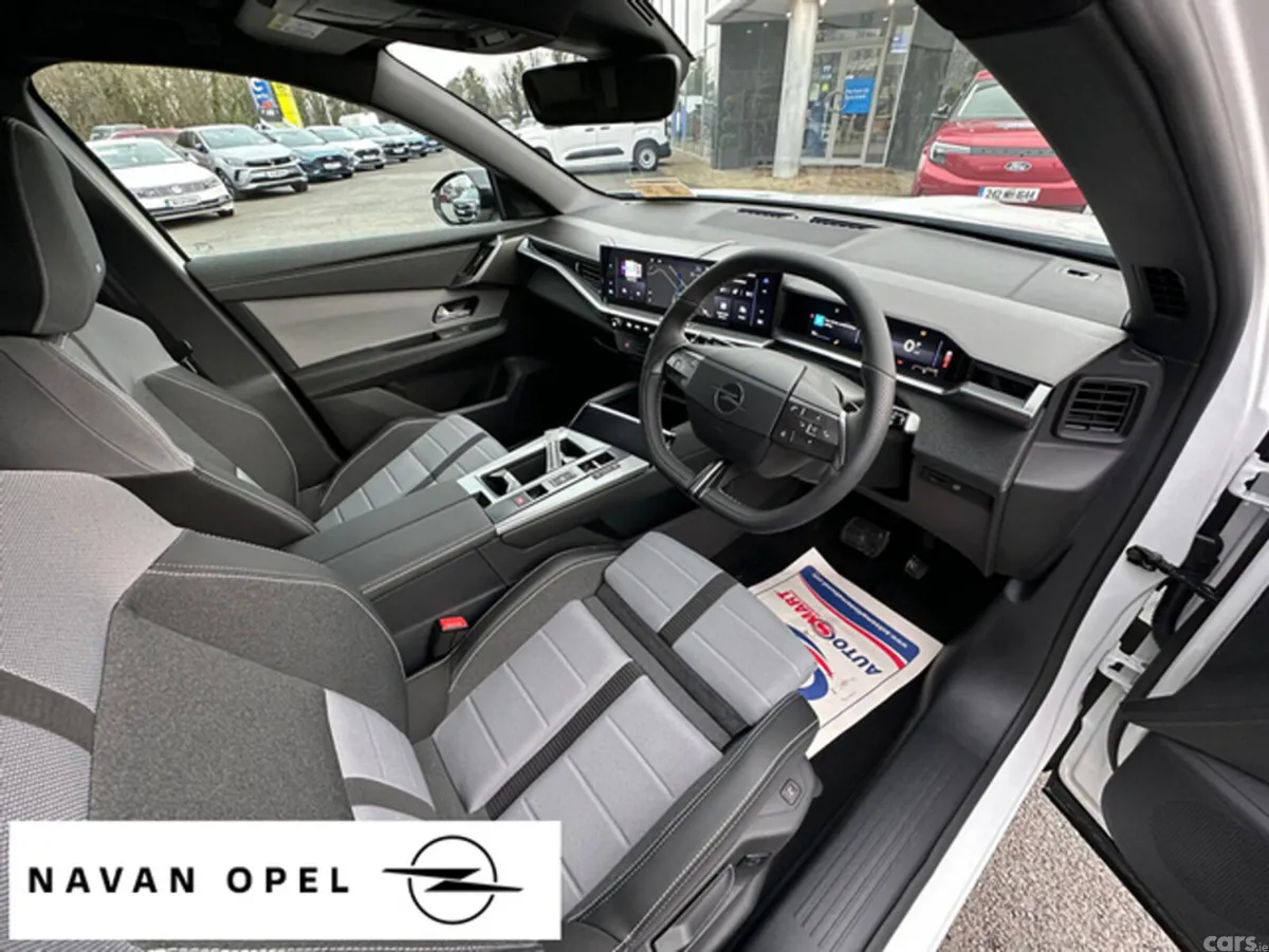 Opel Grandland SUV, Petrol Hybrid, 2027, White