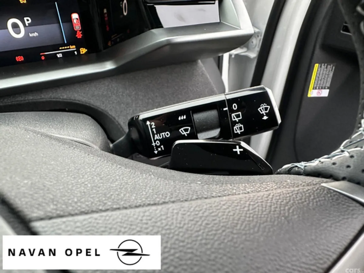 Opel Grandland SUV, Petrol Hybrid, 2027, White