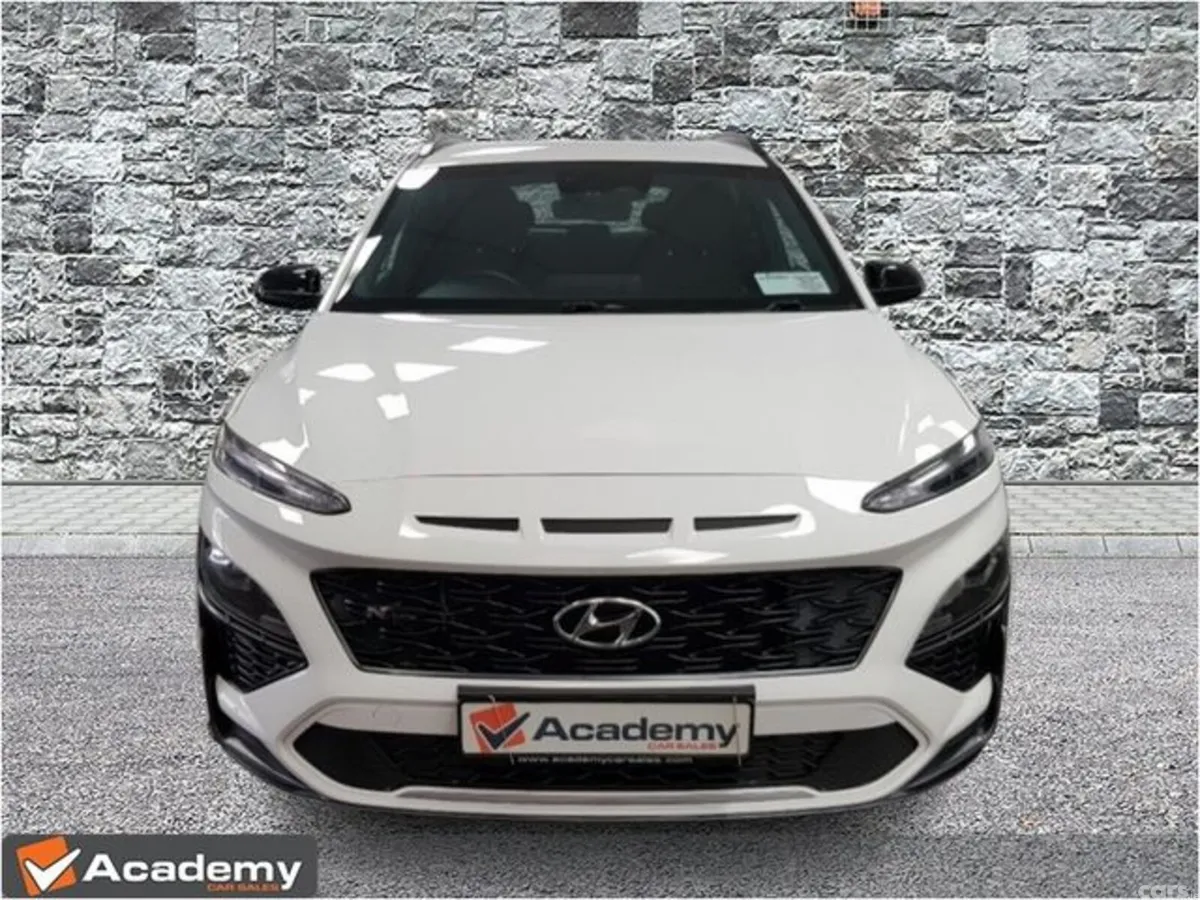 Hyundai KONA MPV, Petrol, 2023, White