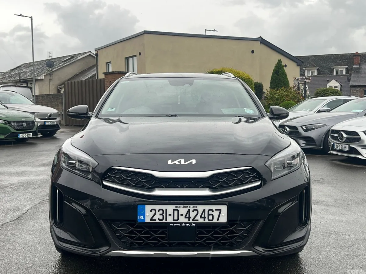Kia XCeed Hatchback, Petrol Plug-in Hybrid, 2023, Black