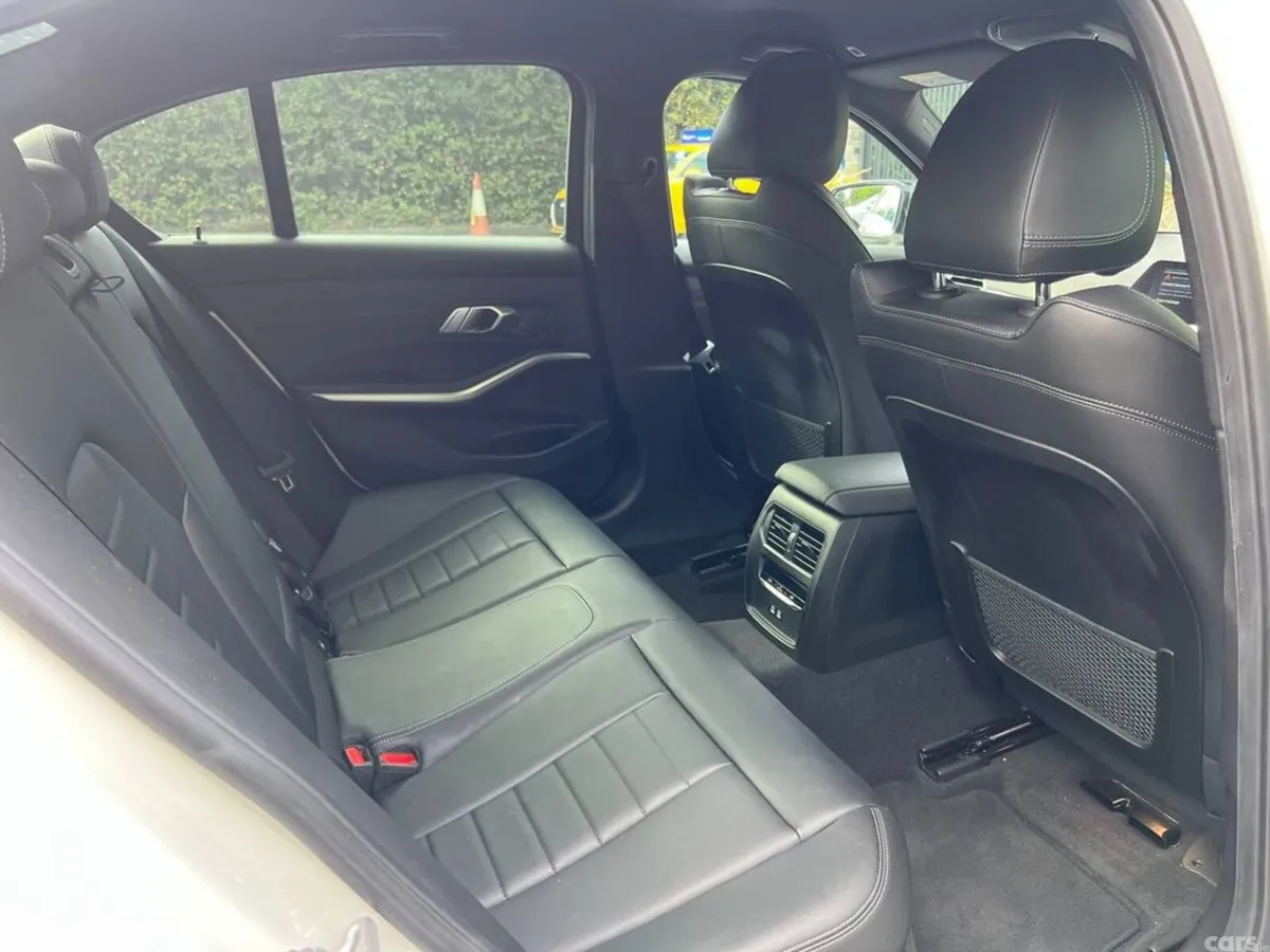 BMW 3-Series Saloon, Petrol Plug-in Hybrid, 2022, White