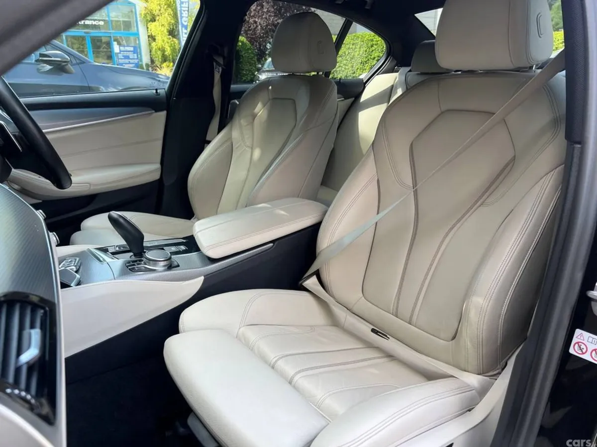 BMW 5-Series Saloon, Petrol Plug-in Hybrid, 2019, Black