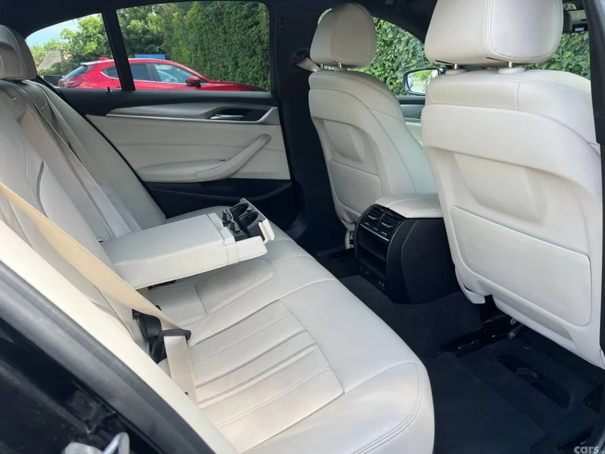 BMW 5-Series Saloon, Petrol Plug-in Hybrid, 2019, Black