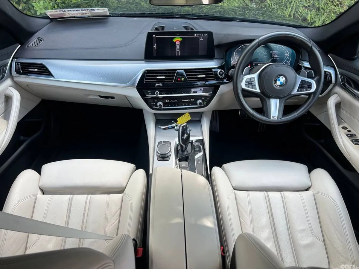 BMW 5-Series Saloon, Petrol Plug-in Hybrid, 2019, Black