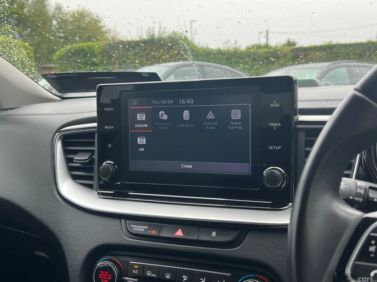 Kia XCeed Hatchback, Petrol Plug-in Hybrid, 2023, Black