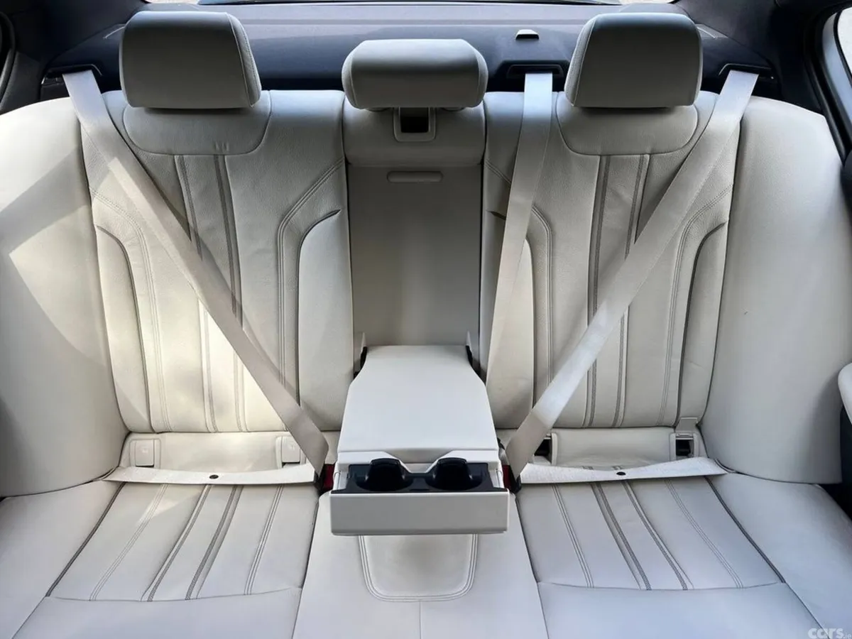 BMW 5-Series Saloon, Petrol Plug-in Hybrid, 2019, Black