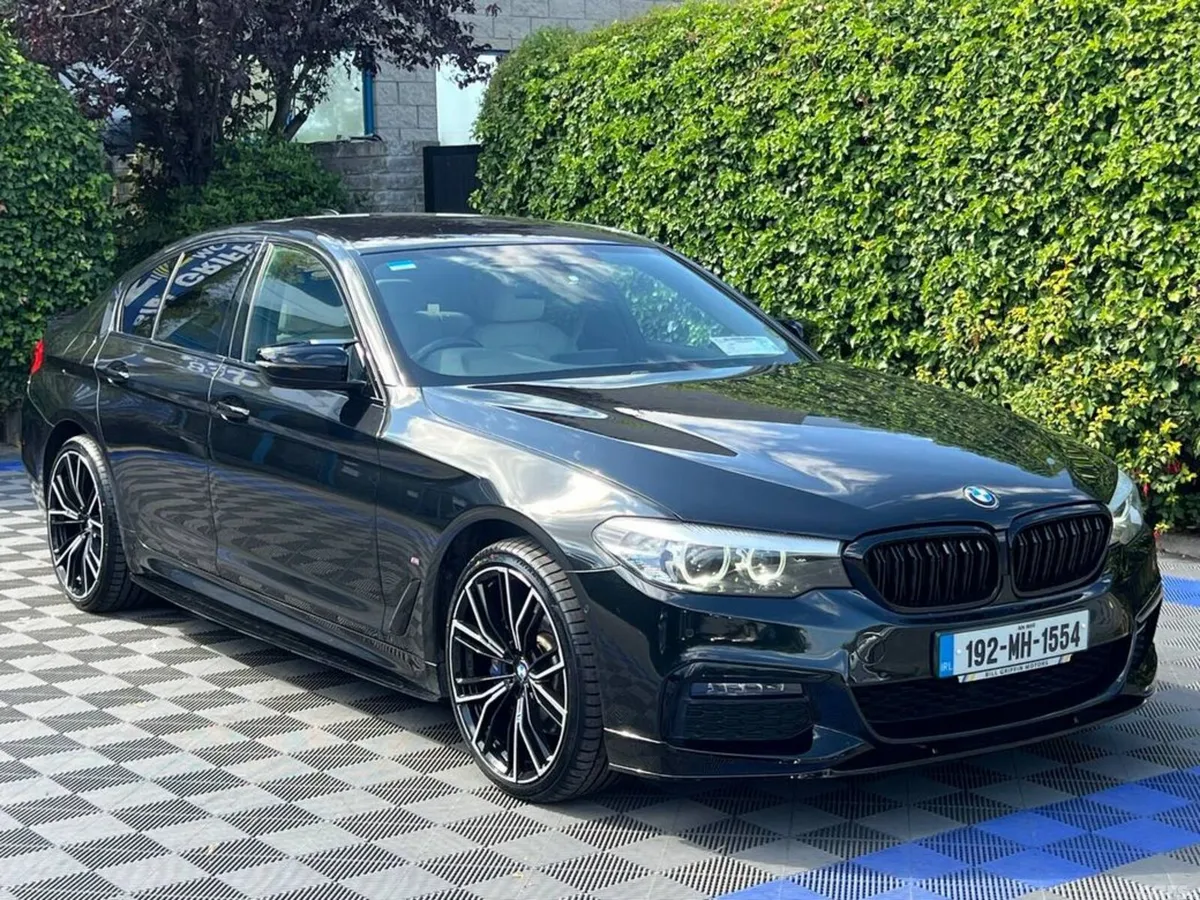 BMW 5-Series Saloon, Petrol Plug-in Hybrid, 2019, Black