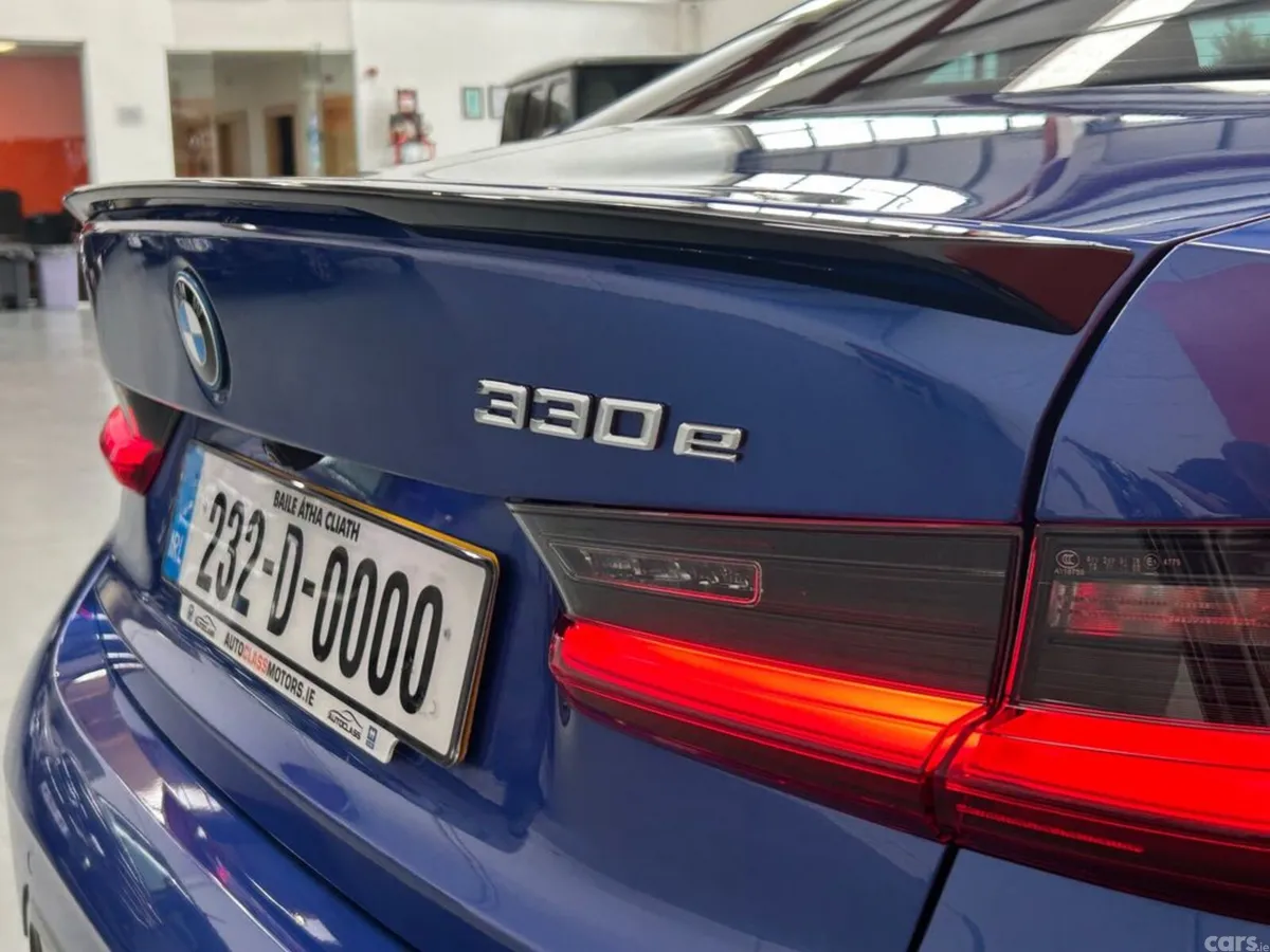 BMW 3-Series Saloon, Petrol Plug-in Hybrid, 2023, Blue