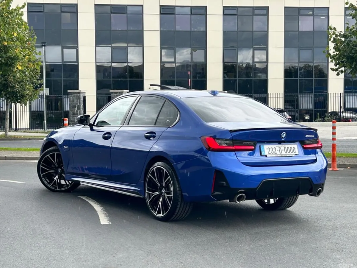 BMW 3-Series Saloon, Petrol Plug-in Hybrid, 2023, Blue