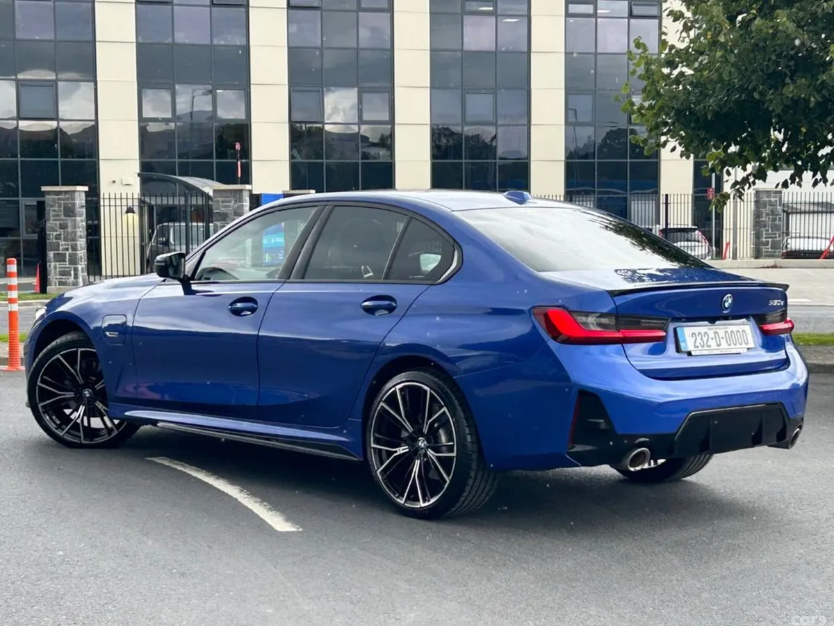BMW 3-Series Saloon, Petrol Plug-in Hybrid, 2023, Blue