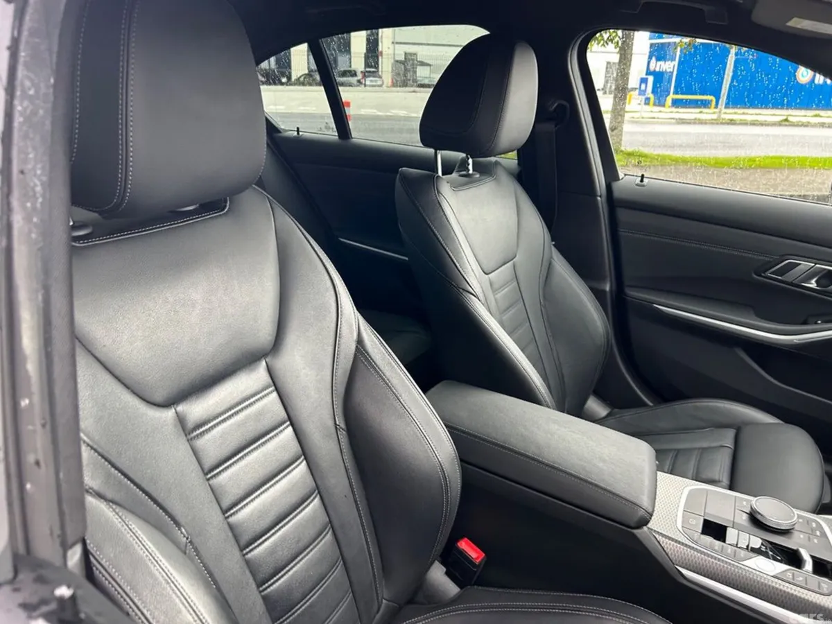 BMW 3-Series Saloon, Petrol Plug-in Hybrid, 2023, Blue