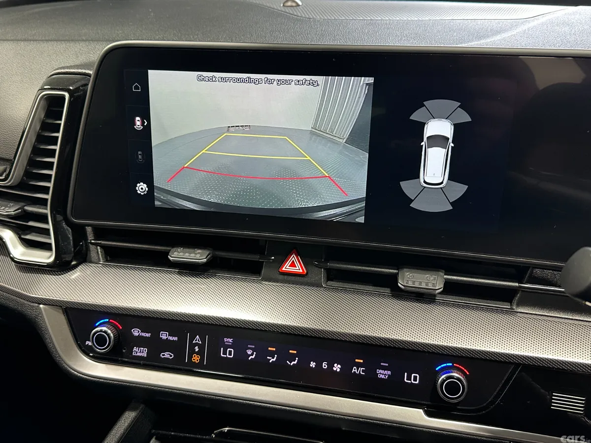 Kia Sportage SUV, Petrol Plug-in Hybrid, 2023, White