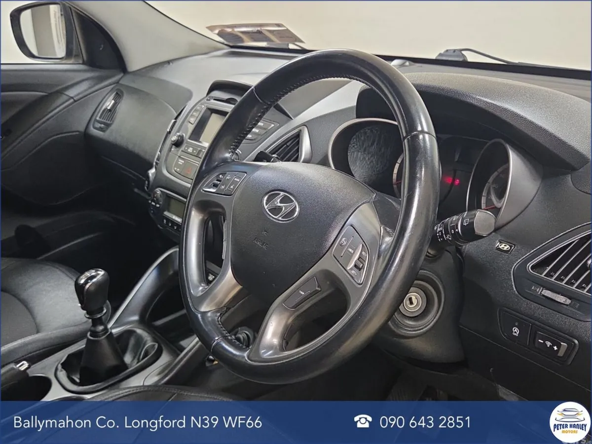 Hyundai ix35 SUV, Diesel, 2015, Gold