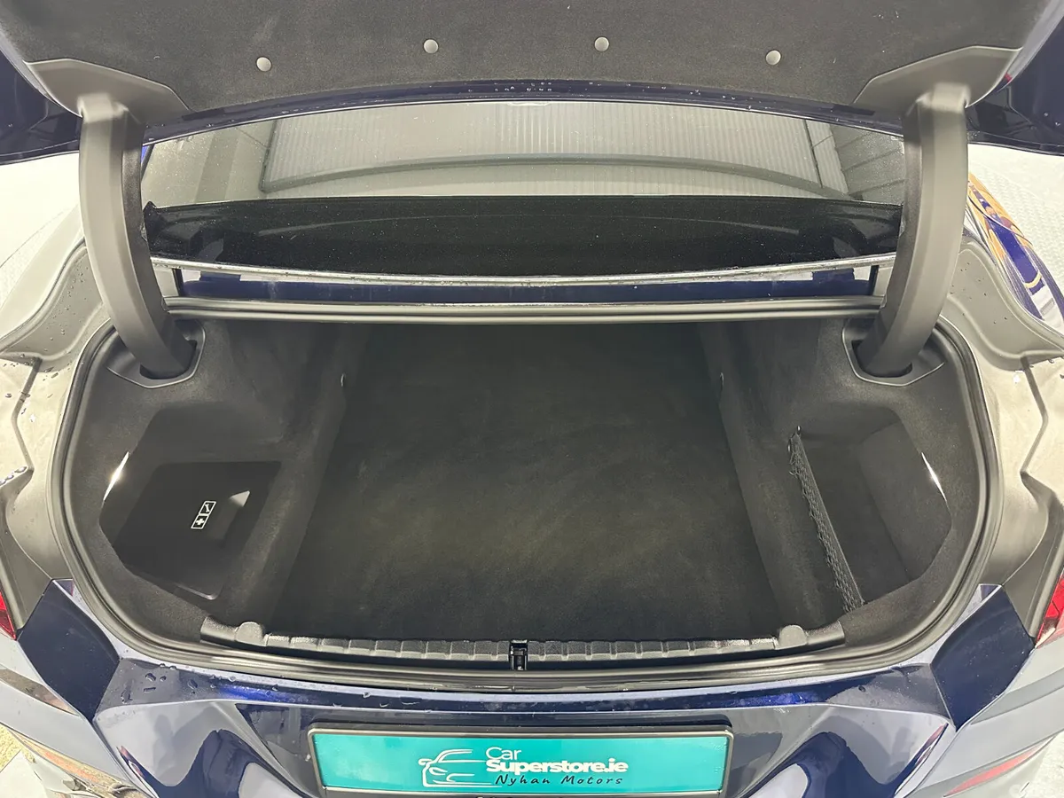 BMW 8-Series Coupe, Petrol, 2020, Blue