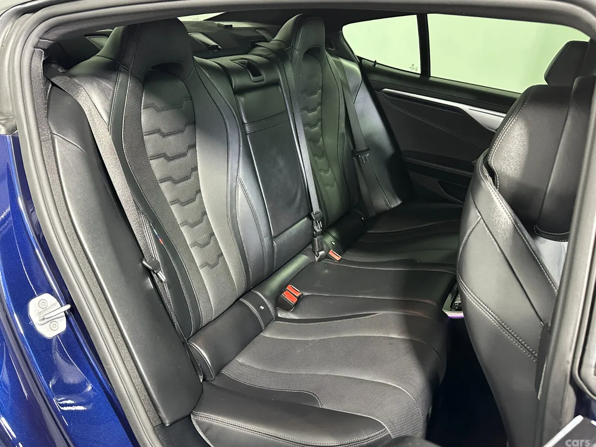 BMW 8-Series Coupe, Petrol, 2020, Blue