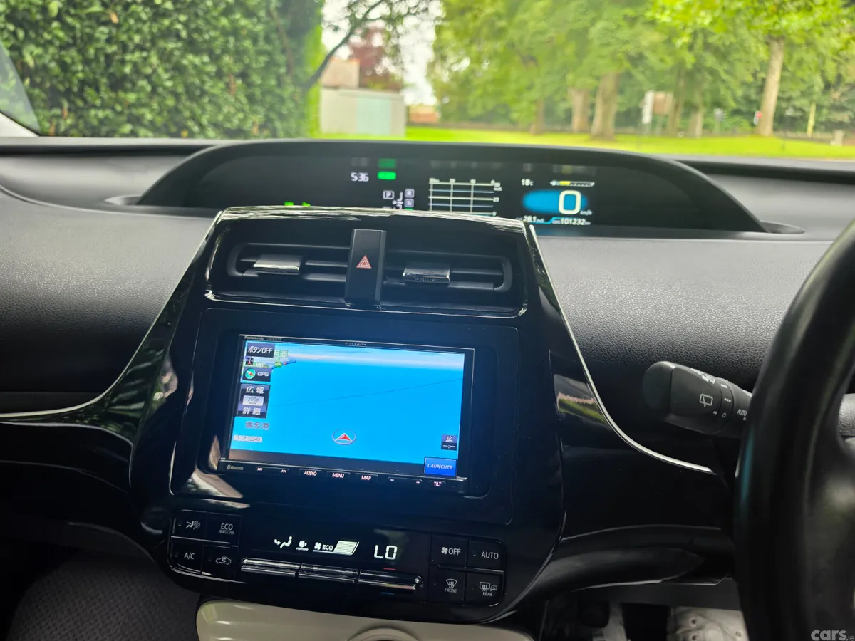 Toyota Prius Hatchback, Petrol Hybrid, 2019, White