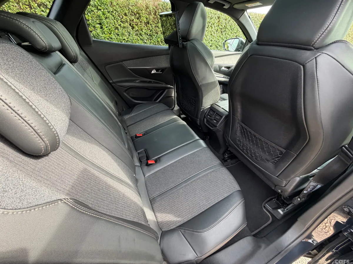 Peugeot 3008 SUV, Diesel, 2019, Blue