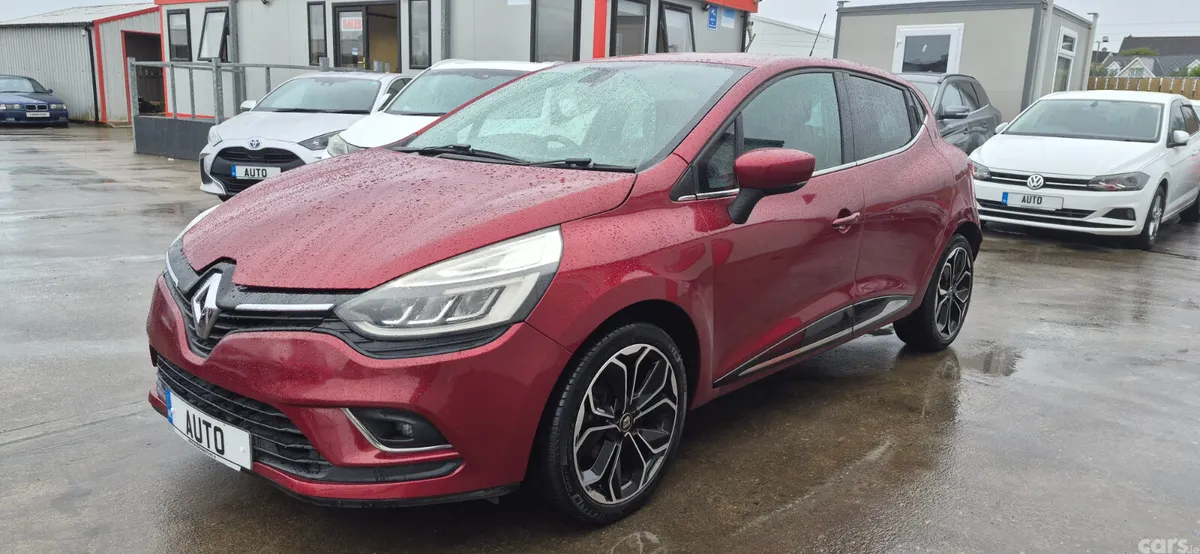 Renault Clio Hatchback, Petrol, 2018, Red