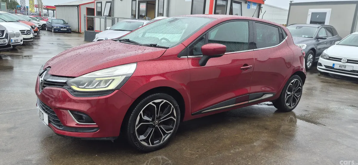 Renault Clio Hatchback, Petrol, 2018, Red