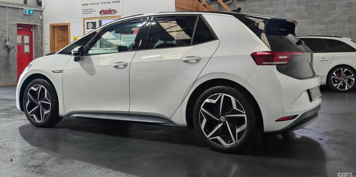 Volkswagen ID.3 Estate, Electric, 2021, White