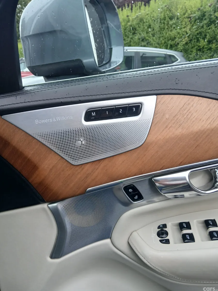 Volvo XC90 SUV, Petrol Plug-in Hybrid, 2016, Grey
