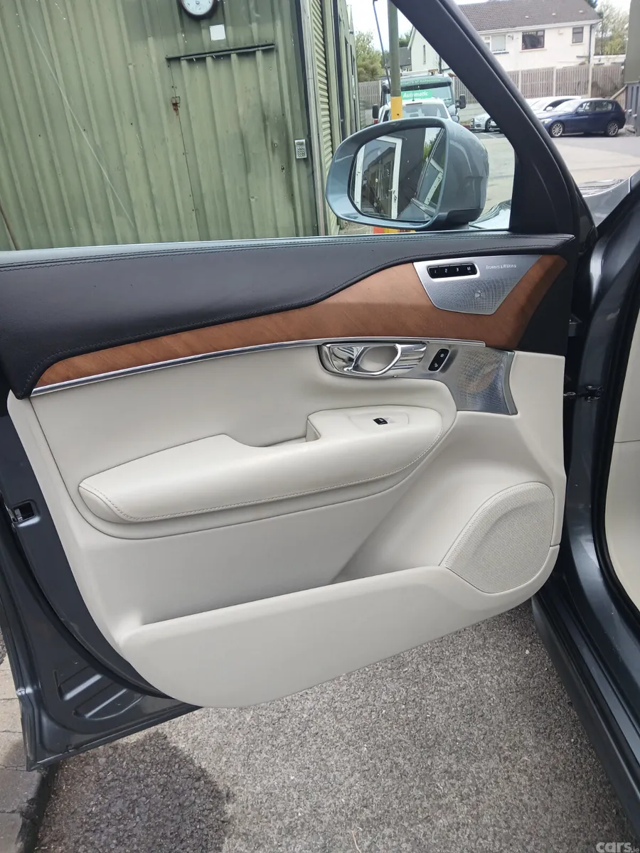 Volvo XC90 SUV, Petrol Plug-in Hybrid, 2016, Grey