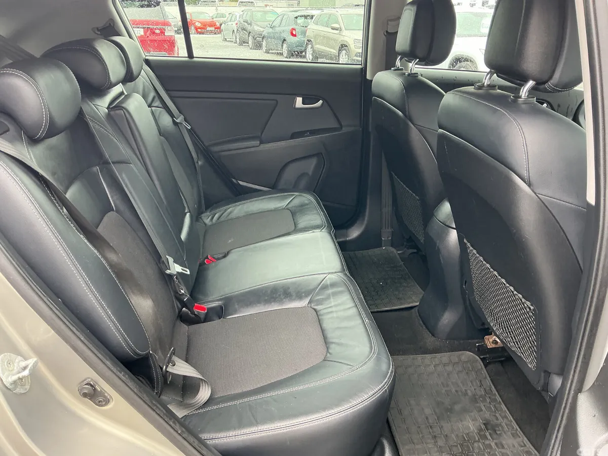Kia Sportage SUV, Diesel, 2013, Silver