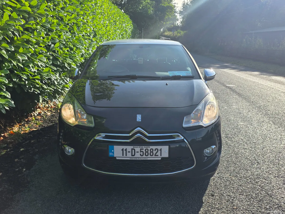 Citroen DS 3 Hatchback, Diesel, 2011, Black