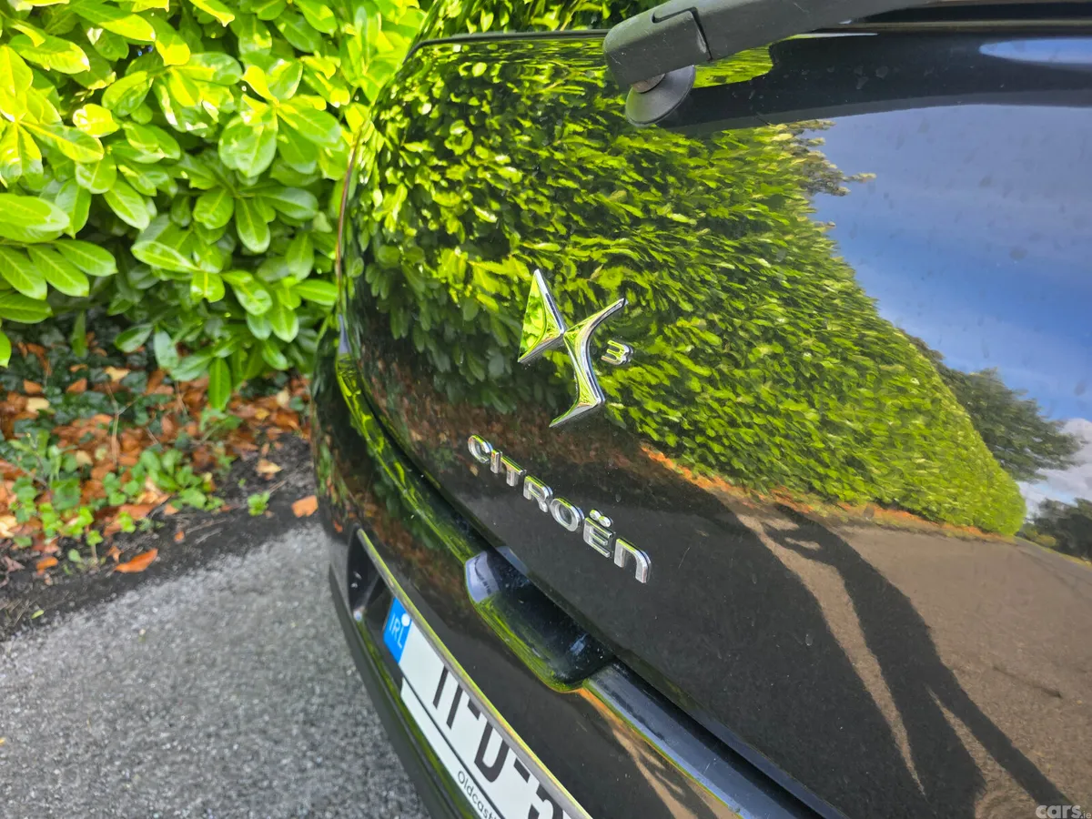 Citroen DS 3 Hatchback, Diesel, 2011, Black