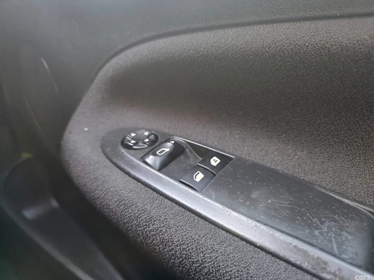 Citroen DS 3 Hatchback, Diesel, 2011, Black