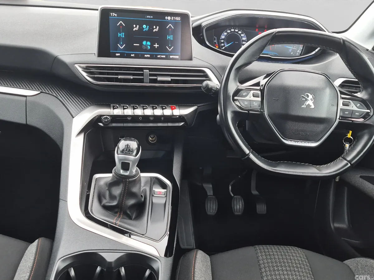 Peugeot 3008 MPV, Diesel, 2019, White