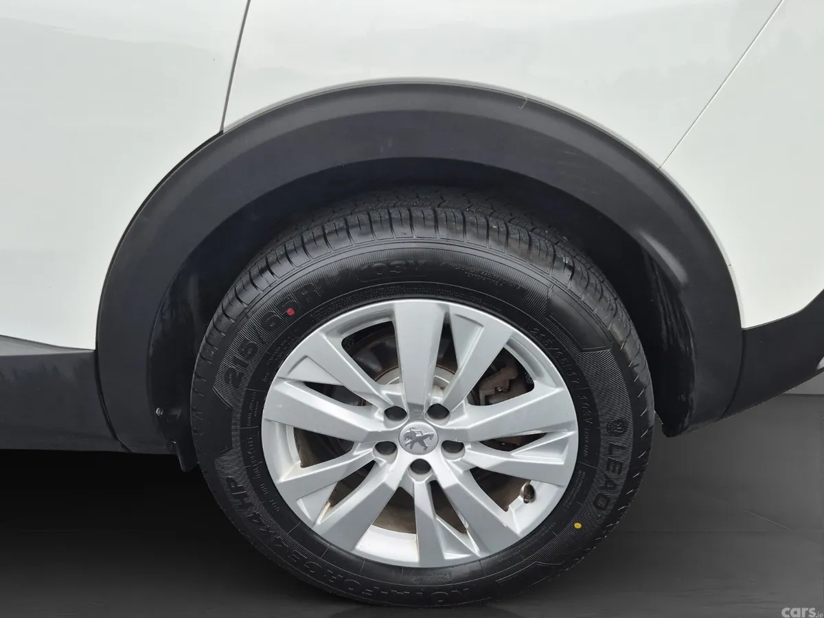 Peugeot 3008 MPV, Diesel, 2019, White
