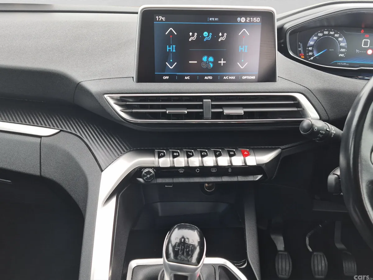 Peugeot 3008 MPV, Diesel, 2019, White