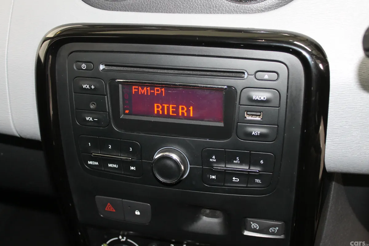 Dacia Duster SUV, Diesel, 2015, Grey
