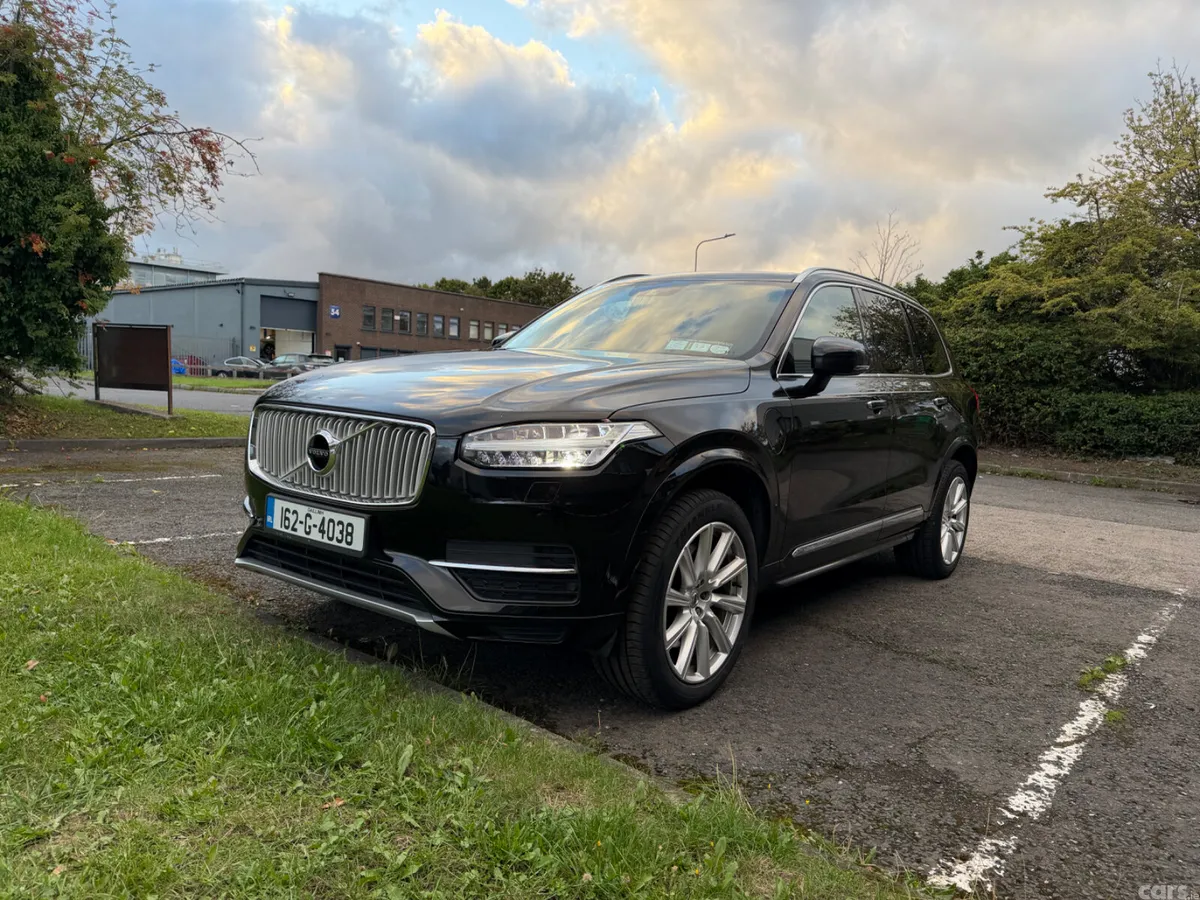 Volvo XC90 SUV, Petrol Plug-in Hybrid, 2016, Black