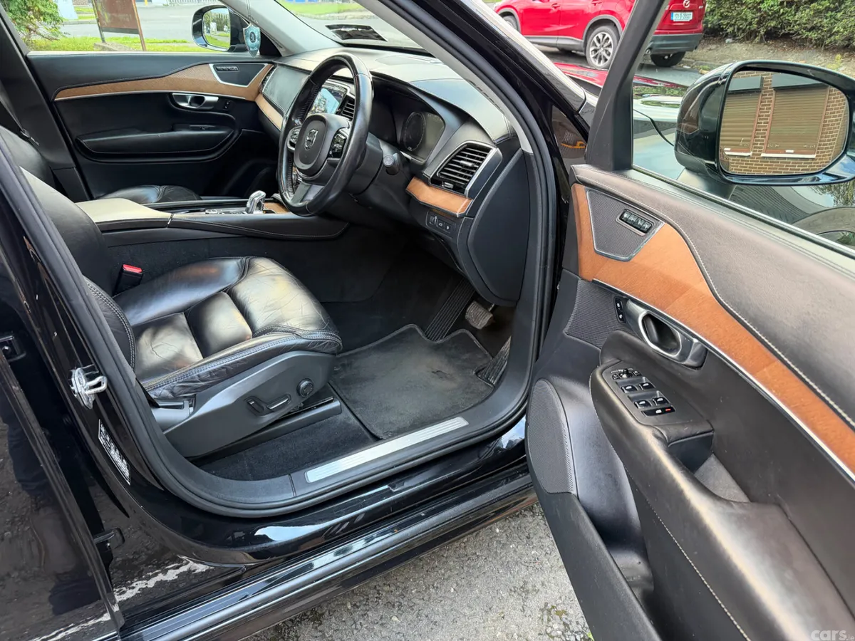Volvo XC90 SUV, Petrol Plug-in Hybrid, 2016, Black