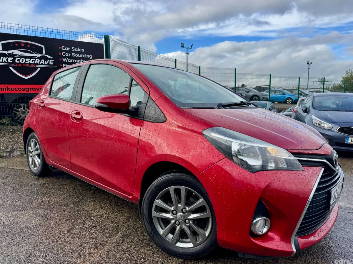 Toyota Yaris Hatchback, Petrol, 2016, Red