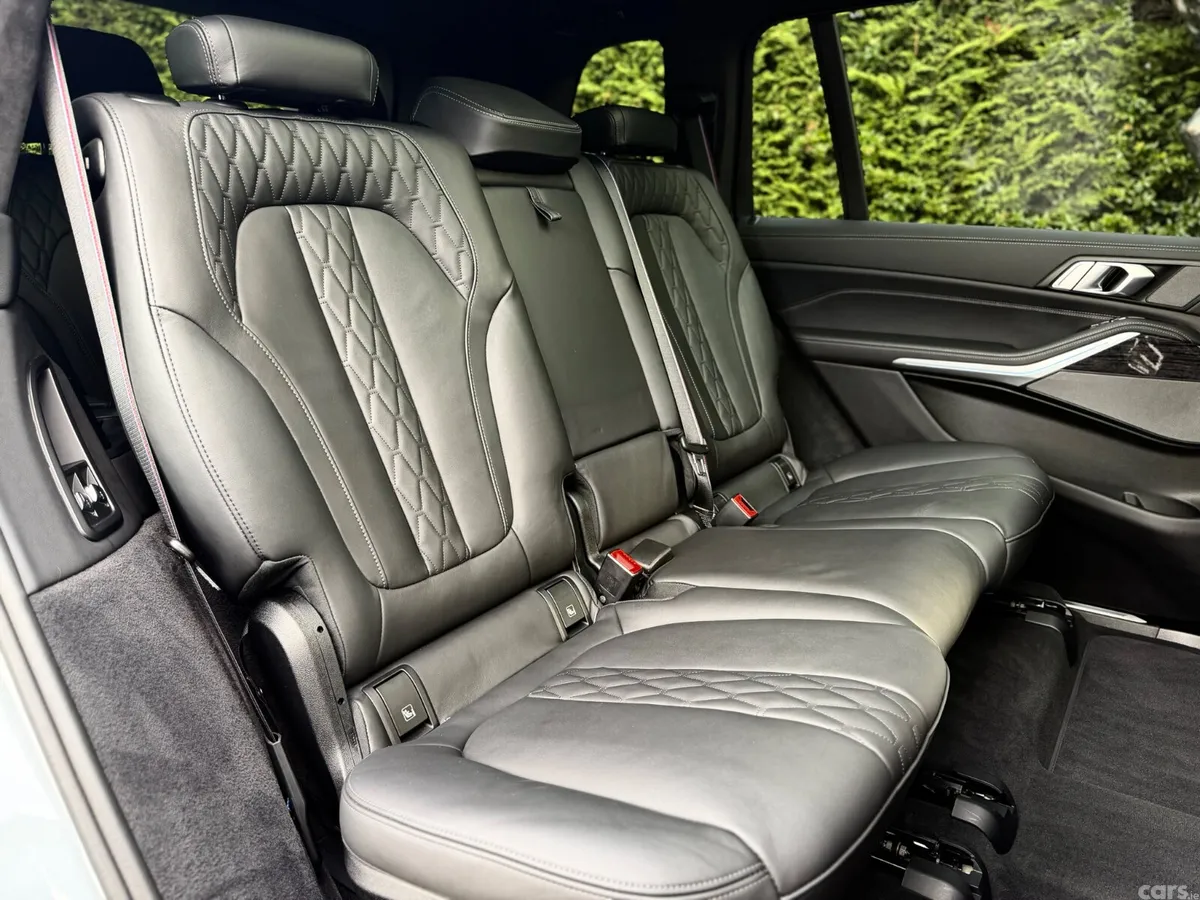 BMW X7 Estate, Diesel, 2024, Grey