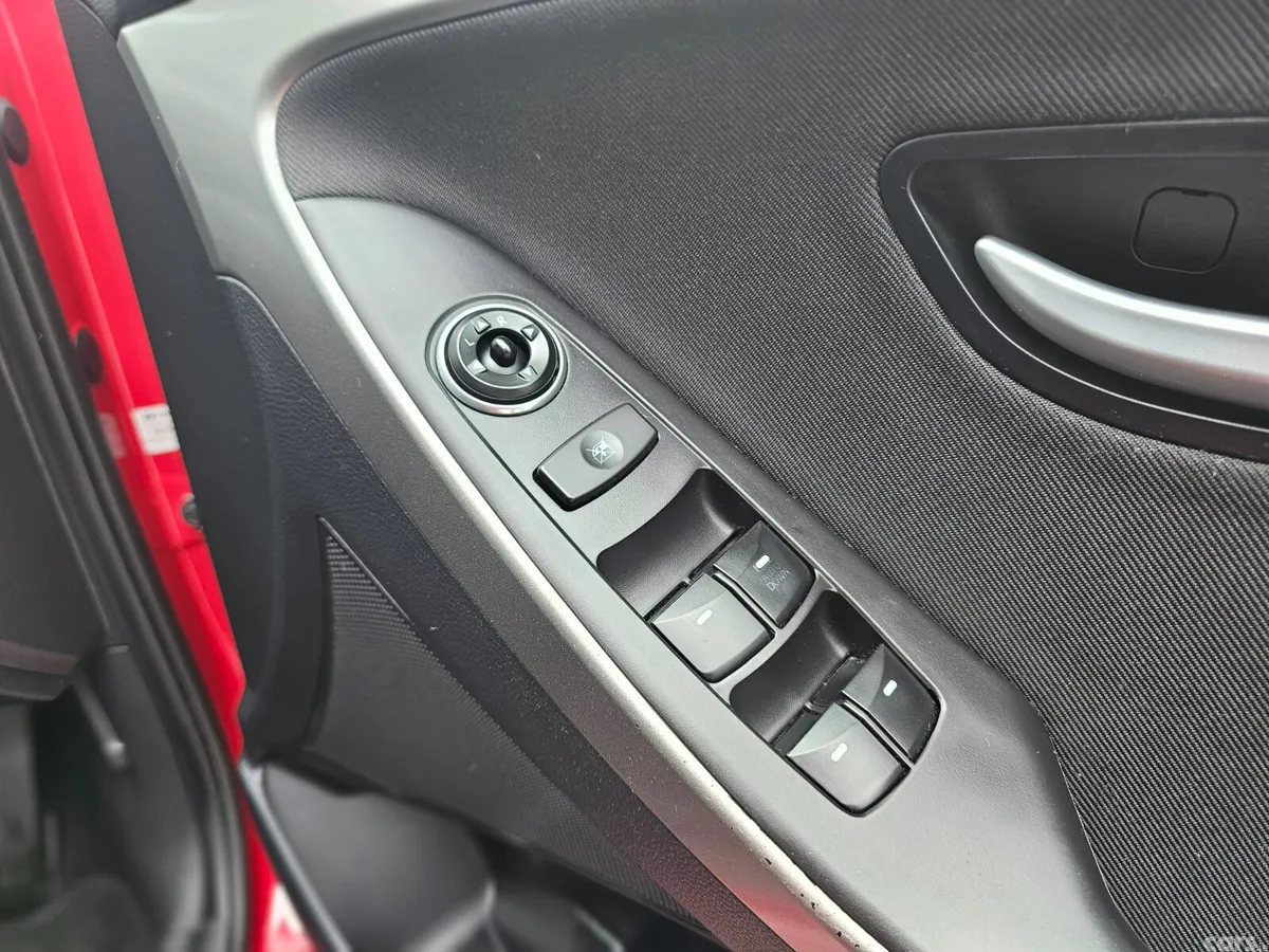 Hyundai i30 Hatchback, Diesel, 2013, Red