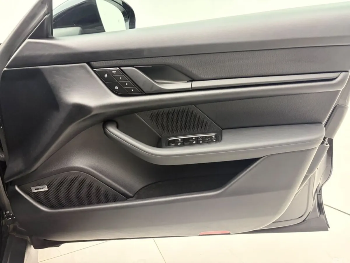 Porsche Taycan Saloon, Electric, 2023, Black