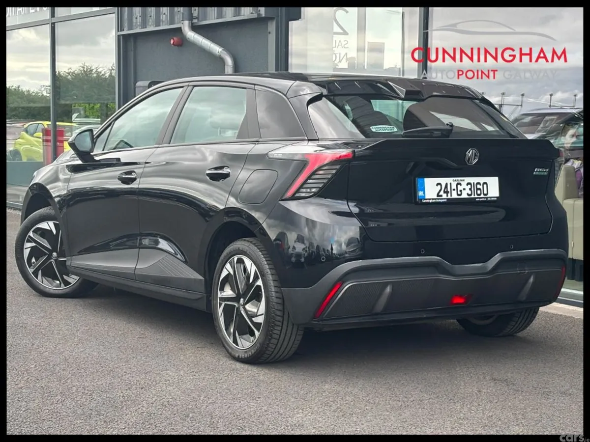 MG 4 Hatchback, Electric, 2024, Black